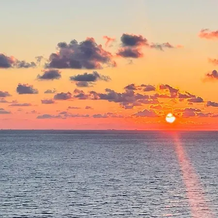 Stunning Penthouse, 2 Bedroom, Heart Of