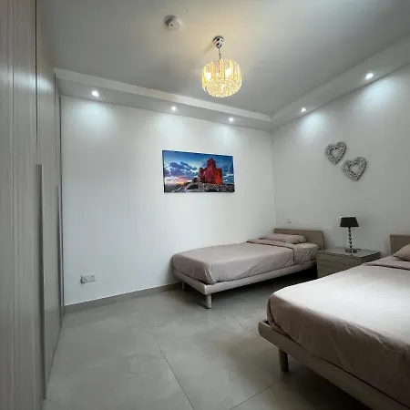 Stunning Penthouse, 2 Bedroom, Heart Of Lägenhet *