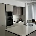 Apartman Stunning Penthouse, 2 Bedroom, Heart Of *