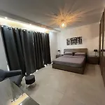 Stunning Penthouse, 2 Bedroom, Heart Of 公寓