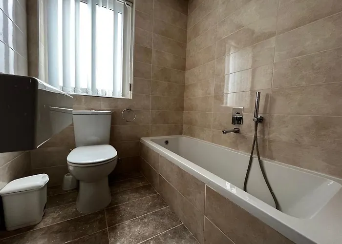 דירה Stunning Penthouse, 2 Bedroom, Heart Of סליאמה