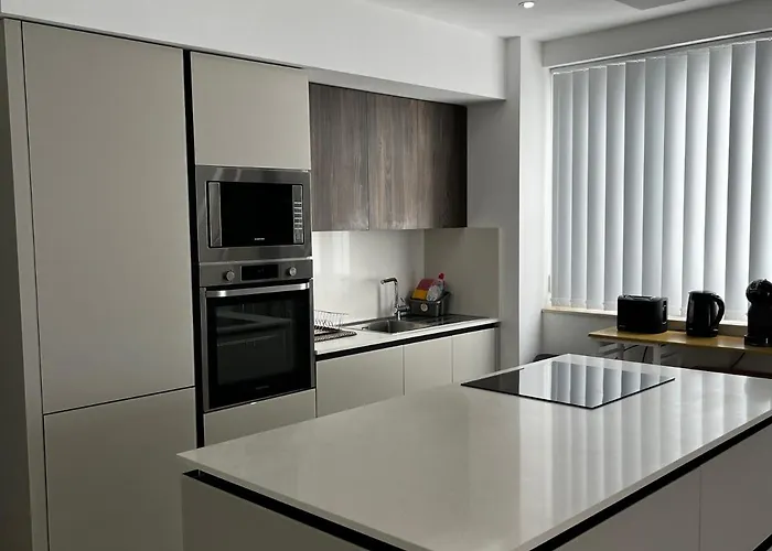 Apartment Stunning Penthouse, 2 Bedroom, Heart Of *